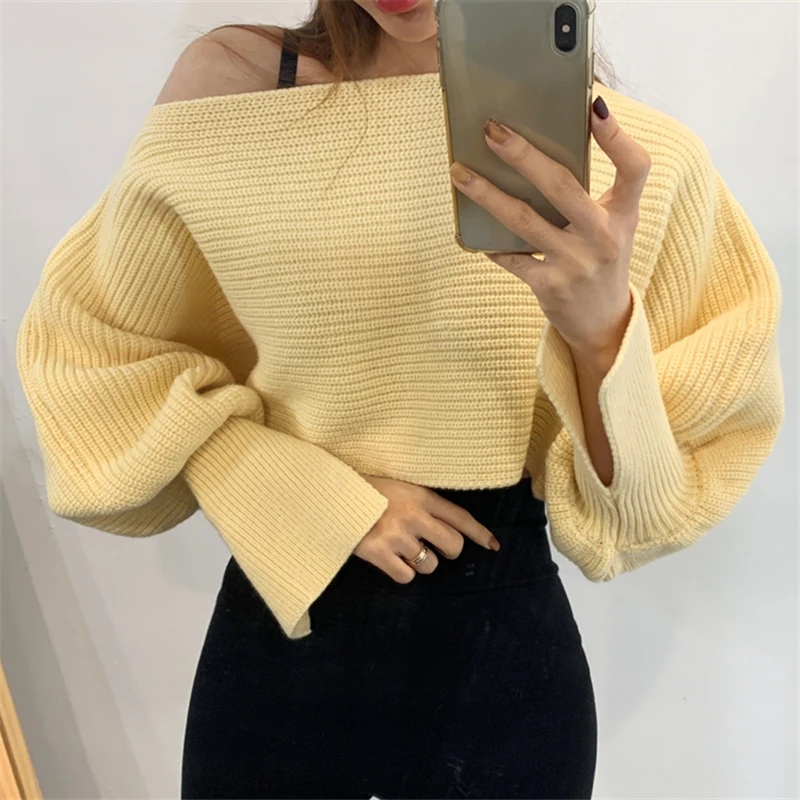 New 2021 Autumn Winter Women Sweaters Slash Neck Lantern Sleeve Split Fashionable Sexy Pullovers Short Tops SW8293 
New 2021 Autumn Winter Women Sweaters Slash Neck Lantern Sleeve Split Fashionable Sexy Pullovers Short Tops SW8293