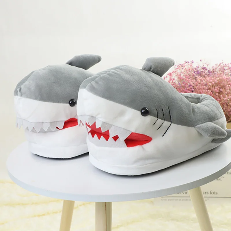 Gray Character Shark Slippers Boys Winter Cute Home Shoes Full Heel Fuzzy Slippers Men Comfy Indoor Novelty Animal Slippers New
Gray Character Shark Slippers Boys Winter Cute Home Shoes Full Heel Fuzzy Slippers Men Comfy Indoor Novelty Animal Slippers New