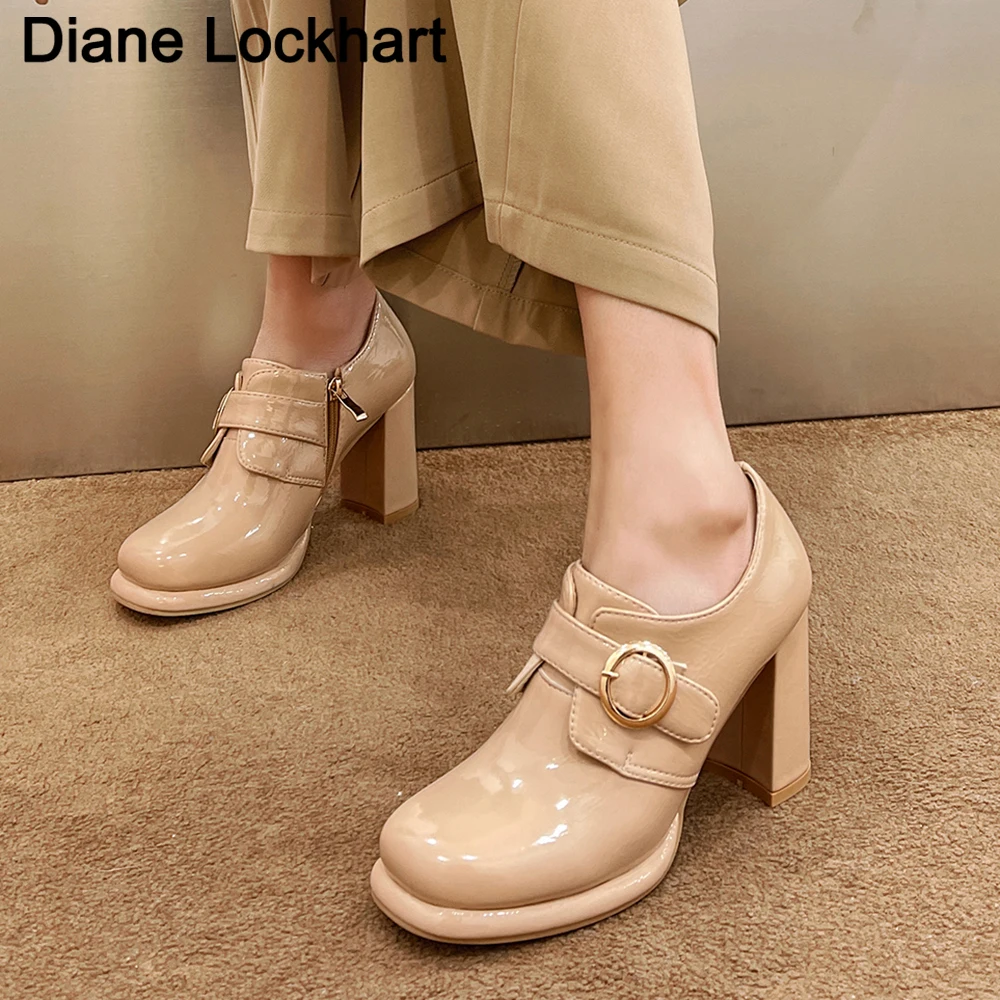 New Fashion Shoes Woman Platform High Heels Women's Square toe Patent Leather Pumps Buckle Thick Heel Zip Shoe British Female
New Fashion Shoes Woman Platform High Heels Women's Square toe Patent Leather Pumps Buckle Thick Heel Zip Shoe British Female