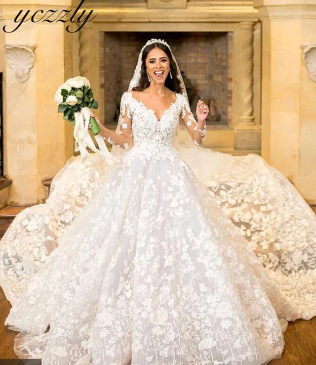 Vestido De Noiva Princesa 2020 Gorgeous V-neck Long Sleeves Lace Appliques Ball Gown Wedding Dress Plus Size Off-white W213
Vestido De Noiva Princesa 2020 Gorgeous V-neck Long Sleeves Lace Appliques Ball Gown Wedding Dress Plus Size Off-white W213