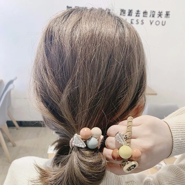 Fashion accessories, jewelry temperament hair rings, thick headrope, net red, delicate hair rope, European and American popular
Fashion accessories, jewelry temperament hair rings, thick headrope, net red, delicate hair rope, European and American popular