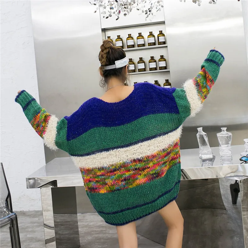 2019 Winter New Cartoon Cat Loose Medium Long V-collar Long-sleeved Sweater Woman Women Pullovers Coat Ugly Christmas Sweater
2019 Winter New Cartoon Cat Loose Medium Long V-collar Long-sleeved Sweater Woman Women Pullovers Coat Ugly Christmas Sweater