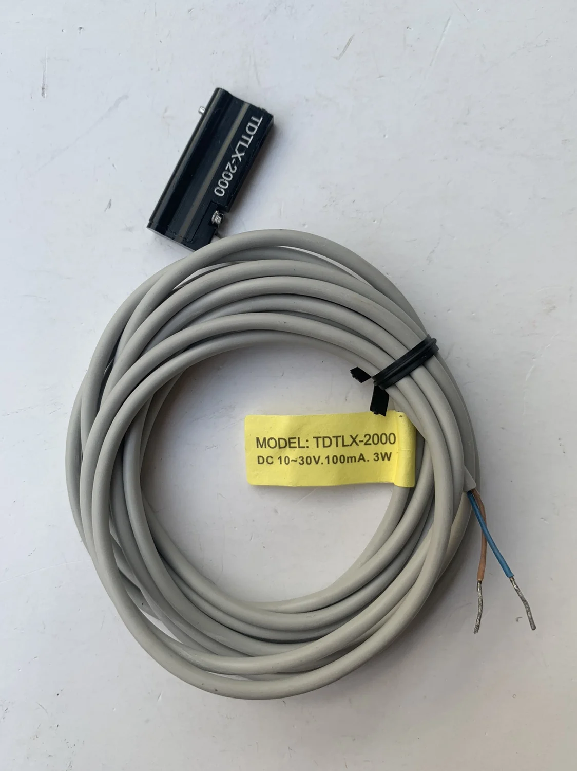 Original New 100% TDTLX-2000 magnetic switch DC10~30V 100mA 3W
Original New 100% TDTLX-2000 magnetic switch DC10~30V 100mA 3W