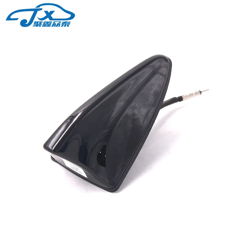 FOR HYUNDAI CRETA ix25 roof shark fin antenna radio decorative antenna assembly with harness connector original accessories
FOR HYUNDAI CRETA ix25 roof shark fin antenna radio decorative antenna assembly with harness connector original accessories