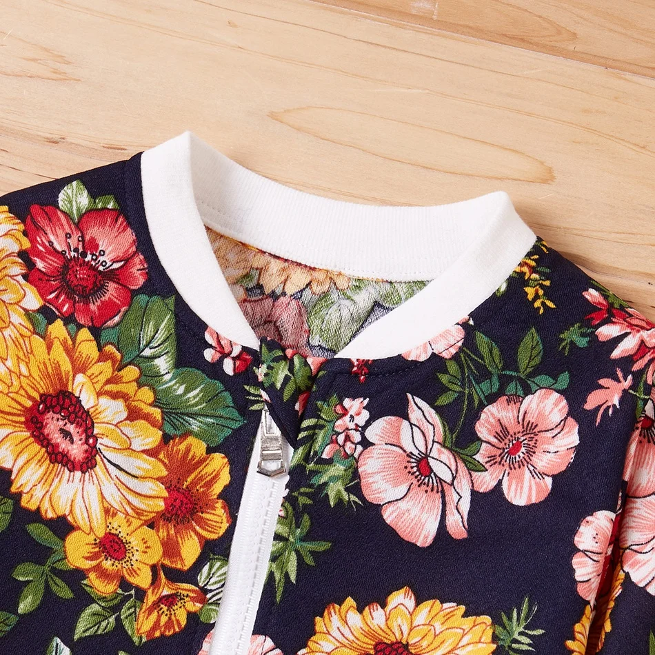 PatPat New Arrival Spring and Autumn 2021 2-piece Baby Toddler Girl Vintage Floral Allover Jacket and Striped Pants Sets PatPat New Arrival Spring and Autumn 2021 2-piece Baby Toddler Girl Vintage Floral Allover Jacket and Striped Pants Sets