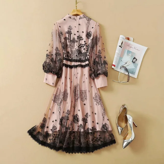 2020 Autumn Fashion Party Pink Dress High Quality Women Stand Necck Sexy Tulle Lace Patchwork 3/4 Sleeve Mid-Calf Dress Club
2020 Autumn Fashion Party Pink Dress High Quality Women Stand Necck Sexy Tulle Lace Patchwork 3/4 Sleeve Mid-Calf Dress Club