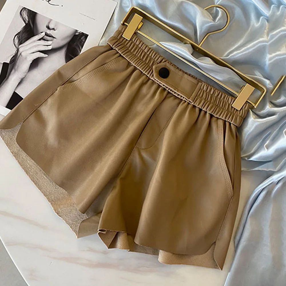 2021 Autumn Winter Women Elastic High Waist Wide Leg Shorts Female PU Leather Fashion Casual Korean Style Shorts Plus size 5XL
2021 Autumn Winter Women Elastic High Waist Wide Leg Shorts Female PU Leather Fashion Casual Korean Style Shorts Plus size 5XL