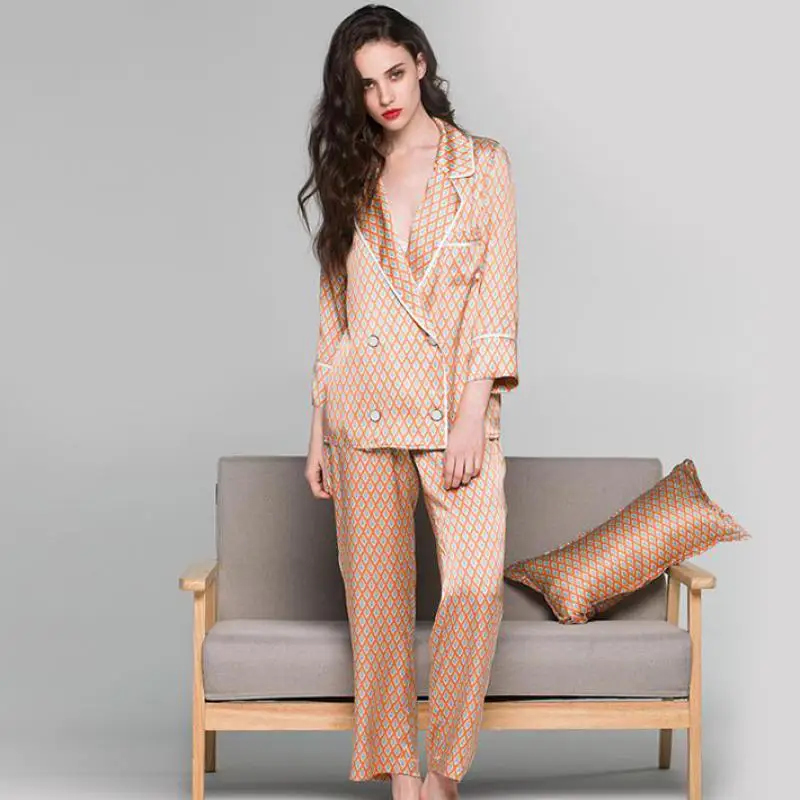 100% Silk Pajamas Suit printed Geometric Lady Sleepear Turn-Down Collar Sexy Pijamas Nightwear Sexy Exquisite 2PCS Sleep Set
100% Silk Pajamas Suit printed Geometric Lady Sleepear Turn-Down Collar Sexy Pijamas Nightwear Sexy Exquisite 2PCS Sleep Set