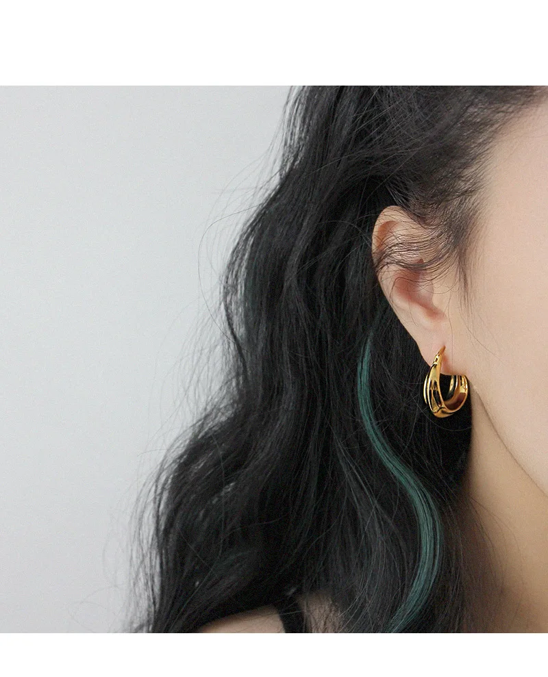 Trending jewelry 18k gold Vacuum plated brass Copper Metal antique Twisted hoops Stud Earrings women party luxury dropshipping 
Trending jewelry 18k gold Vacuum plated brass Copper Metal antique Twisted hoops Stud Earrings women party luxury dropshipping