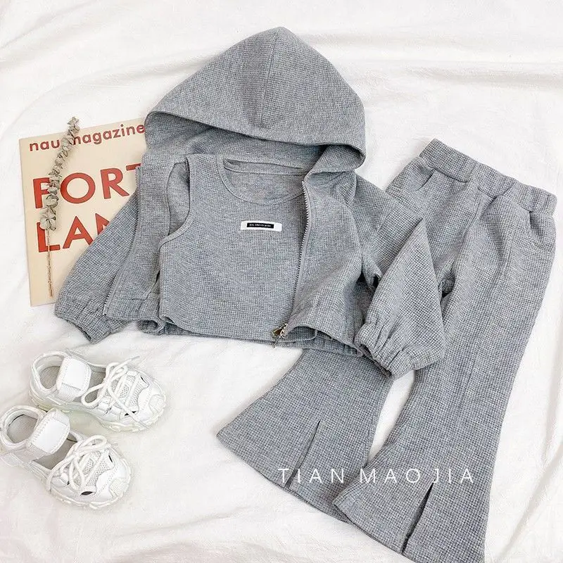 Three-Piece Girl'S 2021 Autumn New Korean Version Of The Foreign Fashion Baby Girl Spring And Autumn Children'S Flared Pants Sui
Three-Piece Girl'S 2021 Autumn New Korean Version Of The Foreign Fashion Baby Girl Spring And Autumn Children'S Flared Pants Sui