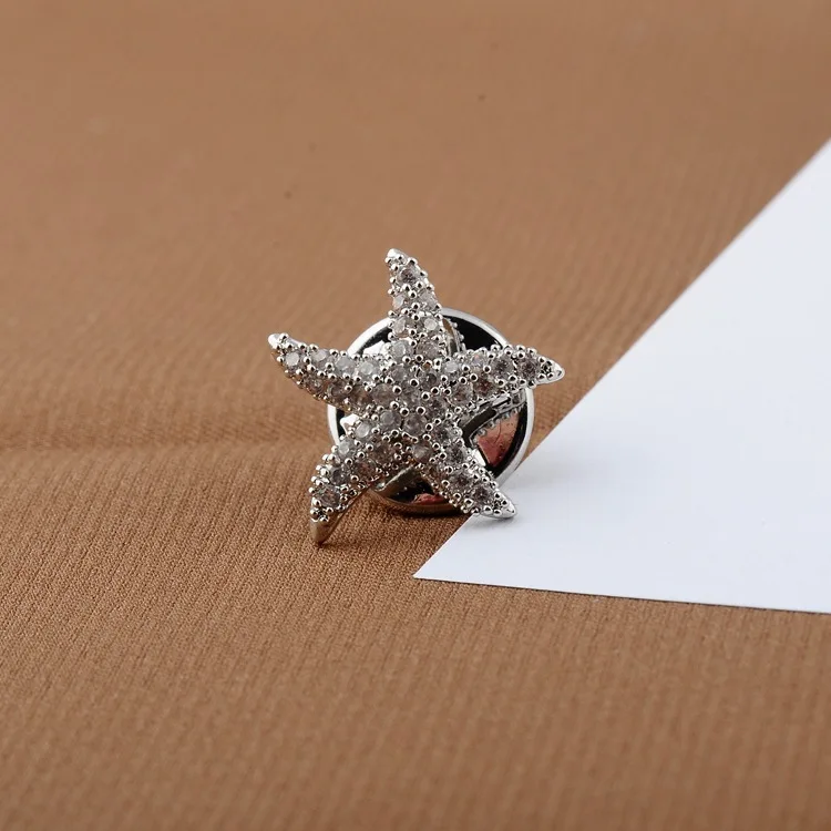 Classic Female White Crystal Stone Brooch Charm Silver Color Jewelry Brooch For Women Cute Star Zircon Pin Dress Coat Accessory
Classic Female White Crystal Stone Brooch Charm Silver Color Jewelry Brooch For Women Cute Star Zircon Pin Dress Coat Accessory