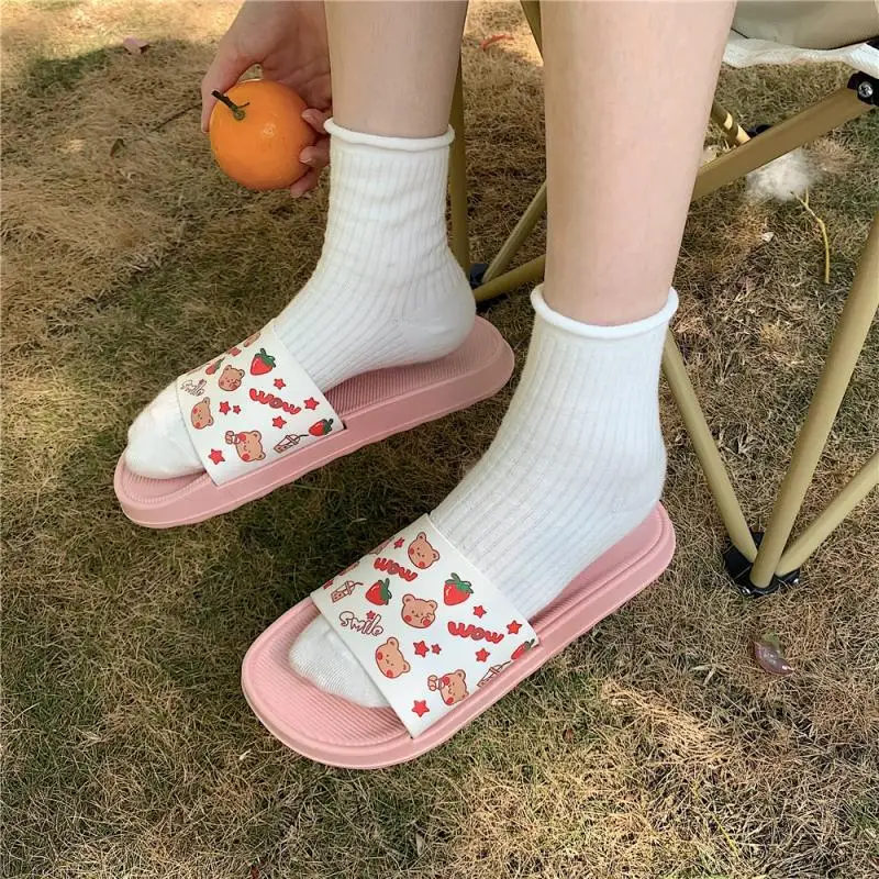 Summer cartoon cute girl heart fashion new student wear soft bottom beach sandals anti-collision finger shoes
Summer cartoon cute girl heart fashion new student wear soft bottom beach sandals anti-collision finger shoes