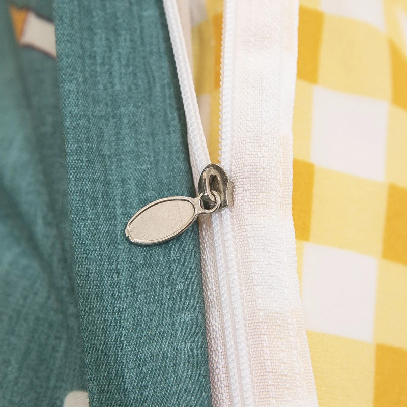 Bedding Set 4 In 1,Microfiber 1 Duvet Cover,2 Pillow Shams and 1 Bed Sheet,Queen,King,Twin,Full Size,Durable Breathable Soft
Bedding Set 4 In 1,Microfiber 1 Duvet Cover,2 Pillow Shams and 1 Bed Sheet,Queen,King,Twin,Full Size,Durable Breathable Soft