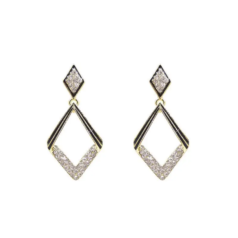2020 New Square Crystal Drop Earrings For Women Black Trendy Party Club Dancer Jewelry Fashion Accessories
2020 New Square Crystal Drop Earrings For Women Black Trendy Party Club Dancer Jewelry Fashion Accessories
