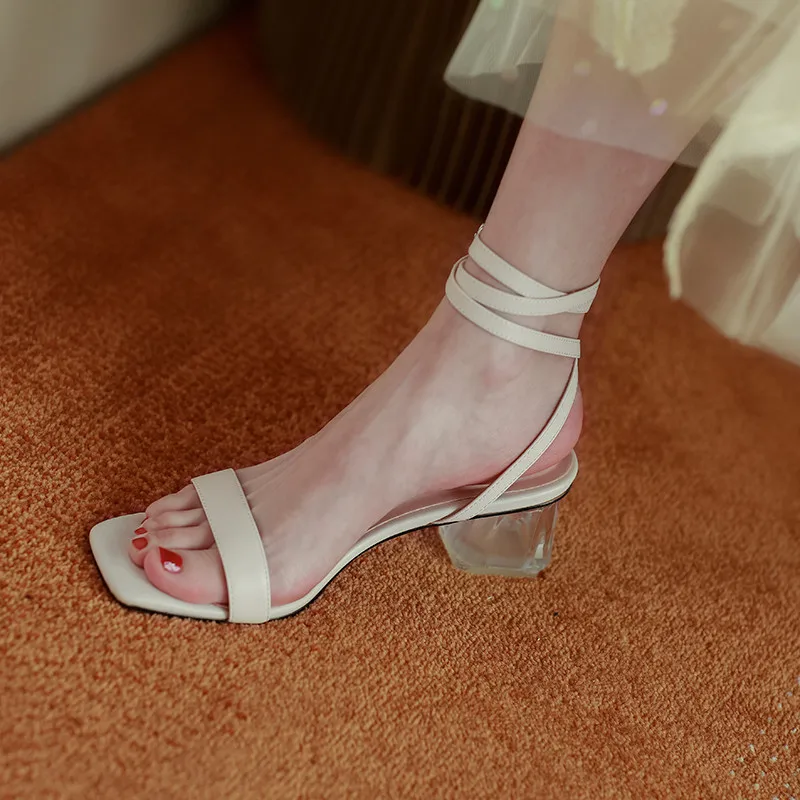 FEDONAS Fashion Quality Metal Buckle Women's Sandals Top 2021 Summer Newest High Heels Pumps Women Wedding Working Shoes Woman
FEDONAS Fashion Quality Metal Buckle Women's Sandals Top 2021 Summer Newest High Heels Pumps Women Wedding Working Shoes Woman