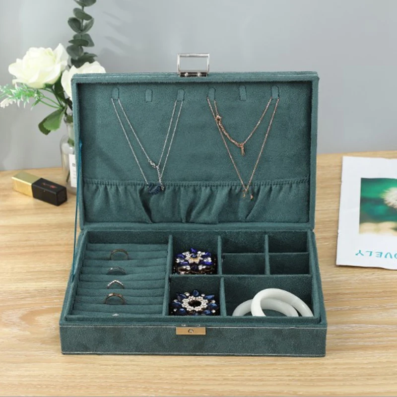 Jewelry Organizer Storage Box for Girls Women, Soft Lining for Storing Rings, Earrings, Bracelets or Watches
Jewelry Organizer Storage Box for Girls Women, Soft Lining for Storing Rings, Earrings, Bracelets or Watches