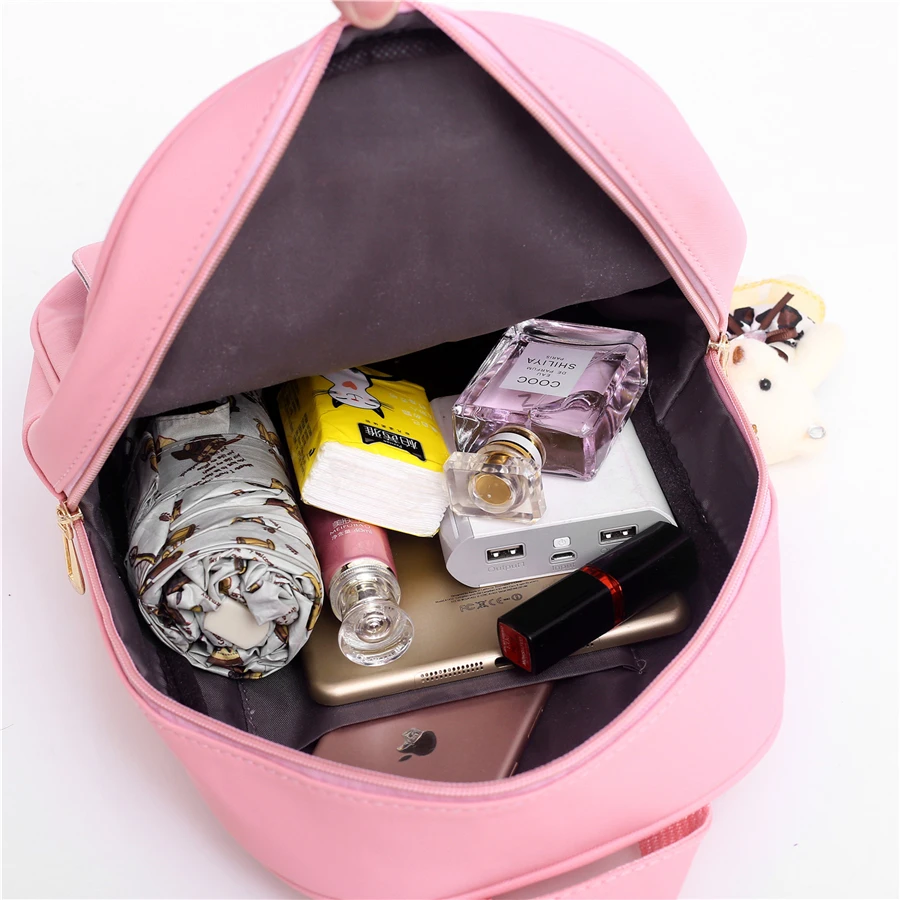 Fashion Backpack PU Leather Women Shoulder Bag High Quality Rivet School Bags For Teenage Girls Tassel Female Travel Backpacks
Fashion Backpack PU Leather Women Shoulder Bag High Quality Rivet School Bags For Teenage Girls Tassel Female Travel Backpacks