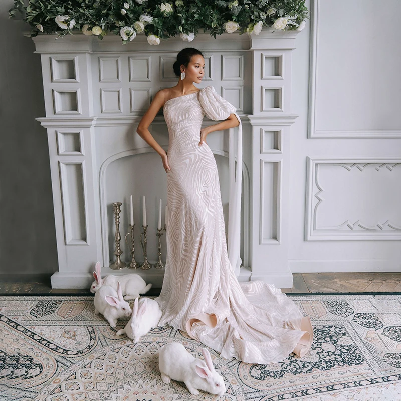 Fashion One Shoulder Wedding Dress Long Mermaid Prom Gown Elegant Party Dress Pattern Lace Formal Gown
Fashion One Shoulder Wedding Dress Long Mermaid Prom Gown Elegant Party Dress Pattern Lace Formal Gown
