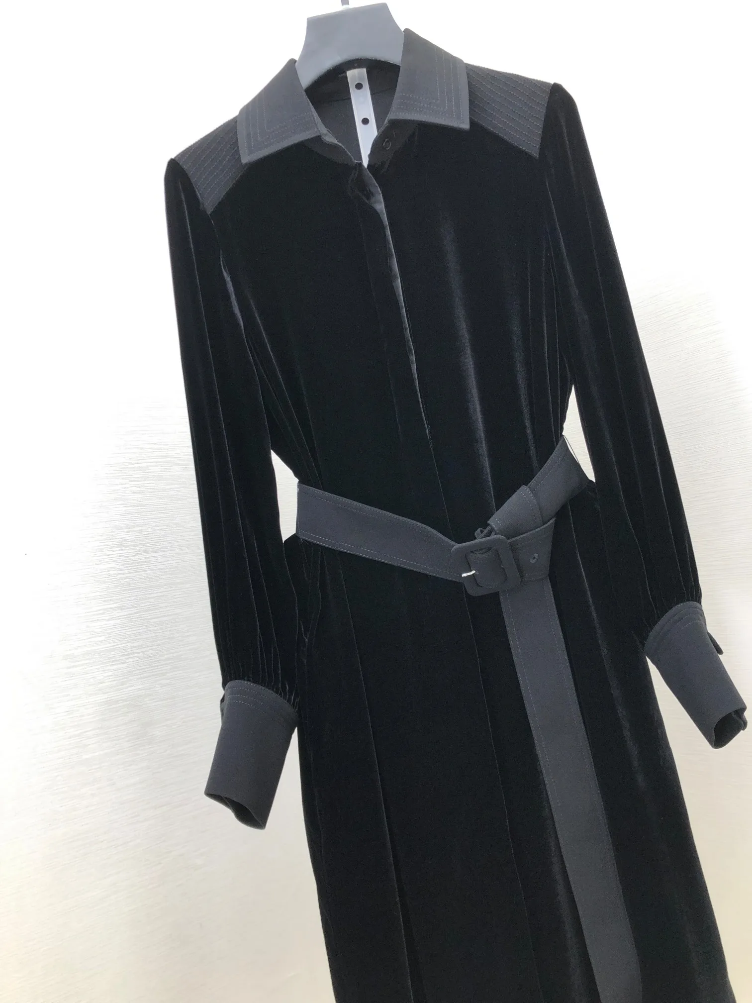 2021 Новое Женское модное шелковое бархатное ацетатное платье с длинными рукавами