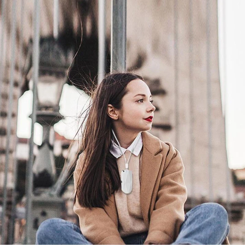 Personal Wearable Air Purifier with LED Lights Necklace Mini Portable Air Freshener Ionizer Negative Ion Generator
Personal Wearable Air Purifier with LED Lights Necklace Mini Portable Air Freshener Ionizer Negative Ion Generator