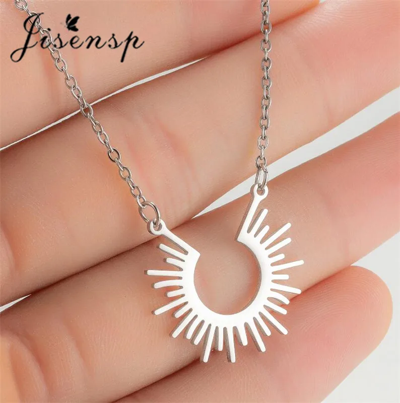 Jisensp Sunshine Pendant Necklace Stainless Steel Trendy Hollow Circle Sun Necklaces for Women 2021 Fashion Jewelry Gift
Jisensp Sunshine Pendant Necklace Stainless Steel Trendy Hollow Circle Sun Necklaces for Women 2021 Fashion Jewelry Gift