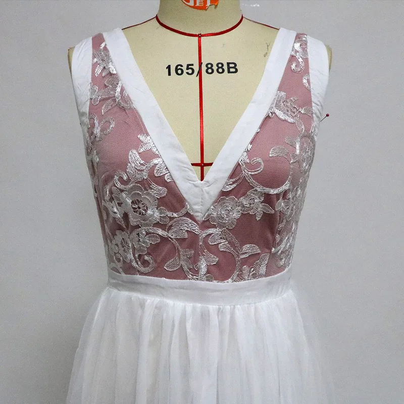 Mesh Deep V Women's Wedding Dress 2021 Sleeveless Embroidered Side Split Female Long Dresses Summer Fashion Lady Party Vestidos
Mesh Deep V Women's Wedding Dress 2021 Sleeveless Embroidered Side Split Female Long Dresses Summer Fashion Lady Party Vestidos