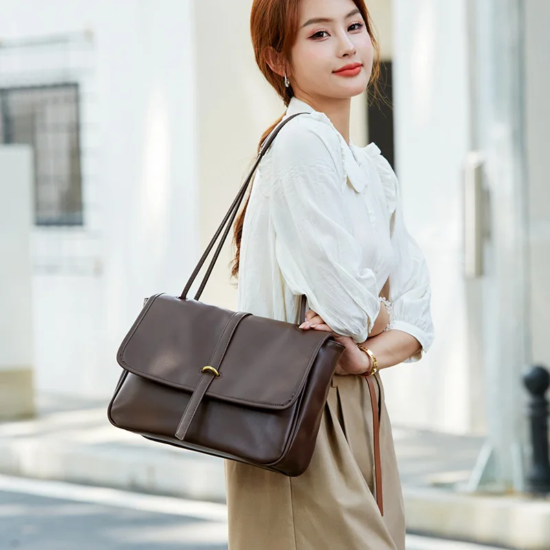 2021 Autumn New Soft Leather Women's Bag Large Capacity One-shoulder Armpit Bag Commuter Messenger Bag Handbag Retro Leisure
2021 Autumn New Soft Leather Women's Bag Large Capacity One-shoulder Armpit Bag Commuter Messenger Bag Handbag Retro Leisure