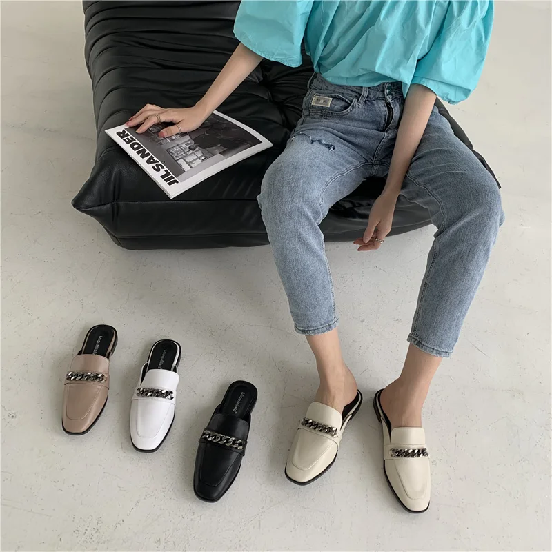 Hot Sales Women Autumn Flats Slippers Slip On Metal Chains Design Fashion Slides Casual Comfortable Flats Shoes Slippers Woman
Hot Sales Women Autumn Flats Slippers Slip On Metal Chains Design Fashion Slides Casual Comfortable Flats Shoes Slippers Woman