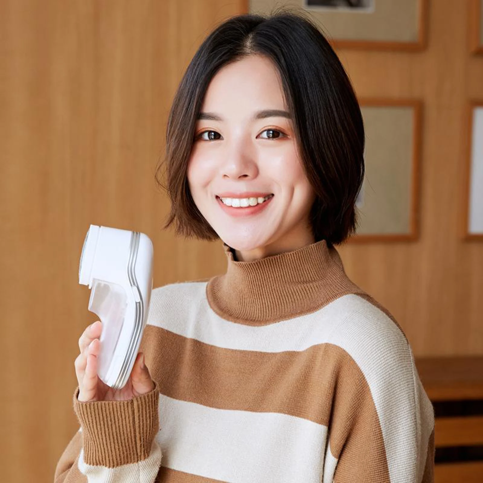 Household Fabric Shaver Lint Remover Electric Lint Remover Sweater Shaver Easy Remove
Household Fabric Shaver Lint Remover Electric Lint Remover Sweater Shaver Easy Remove