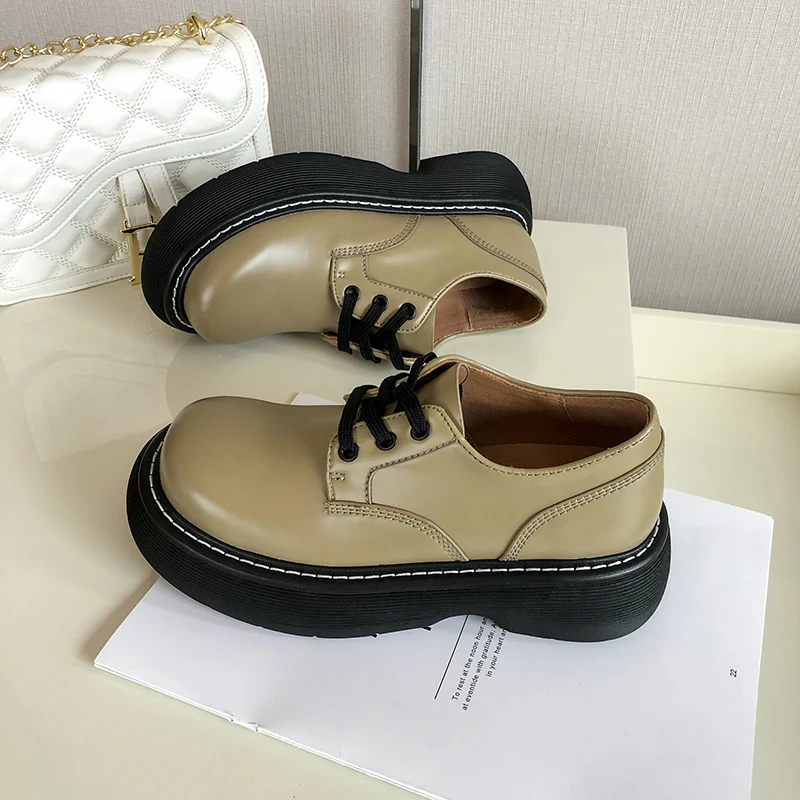 Platform Patent Leather Women's Shoes 2021 New Big Head Genuine Leather Lace Up Shoes Ladies Non-slip Trend Loafers Women
Platform Patent Leather Women's Shoes 2021 New Big Head Genuine Leather Lace Up Shoes Ladies Non-slip Trend Loafers Women