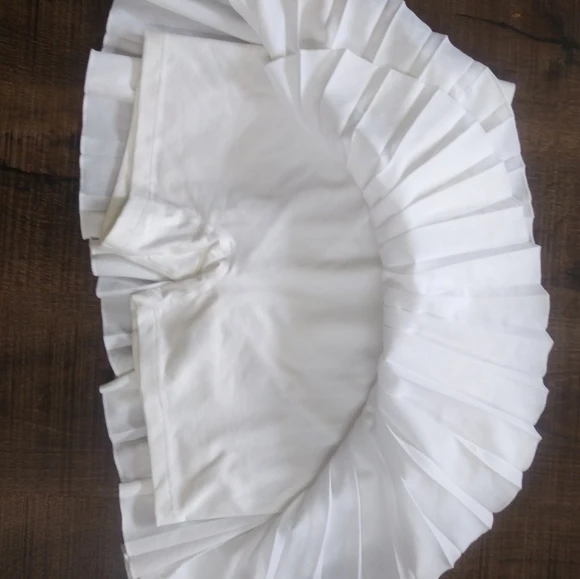 Simple High Waist Solid Tennis Sports Pleated Skirt with shorts Women Harajuku Black White plus size Sexy Mini teenagers skirts
Simple High Waist Solid Tennis Sports Pleated Skirt with shorts Women Harajuku Black White plus size Sexy Mini teenagers skirts