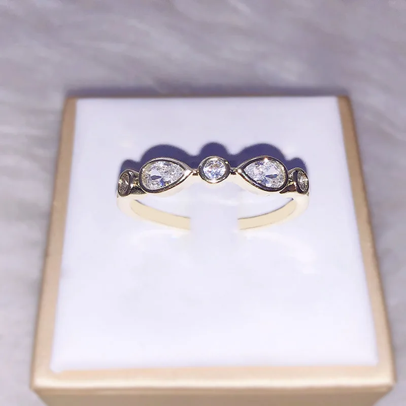 18K yellow Gold Rings for Women 2020 New Christmas Diamond Fine Jewelry for Luxury Office Anniversary Wedding bands Set Rings
18K yellow Gold Rings for Women 2020 New Christmas Diamond Fine Jewelry for Luxury Office Anniversary Wedding bands Set Rings