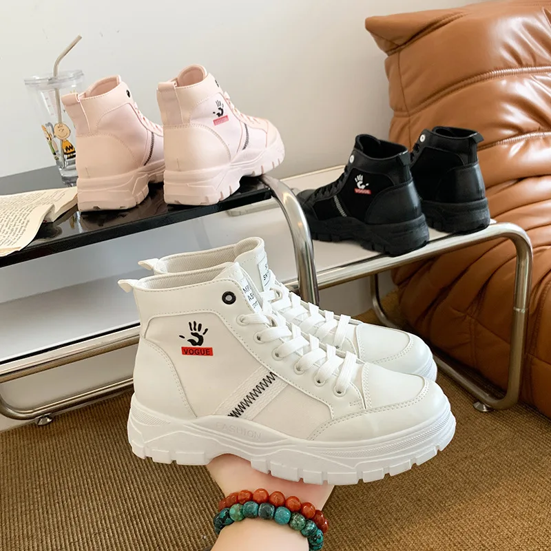 Martin Boots Women Fall 2021 New Net Red Locomotive Boots Thin Breathable Handsome Increase Trend Short Boots 
Martin Boots Women Fall 2021 New Net Red Locomotive Boots Thin Breathable Handsome Increase Trend Short Boots