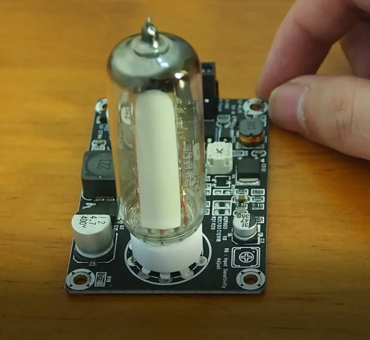 Single Product PCB Cat Eye Drive Board 6E2 EM87 Level Tube Audio Indicator Board Bladder Machine
Single Product PCB Cat Eye Drive Board 6E2 EM87 Level Tube Audio Indicator Board Bladder Machine