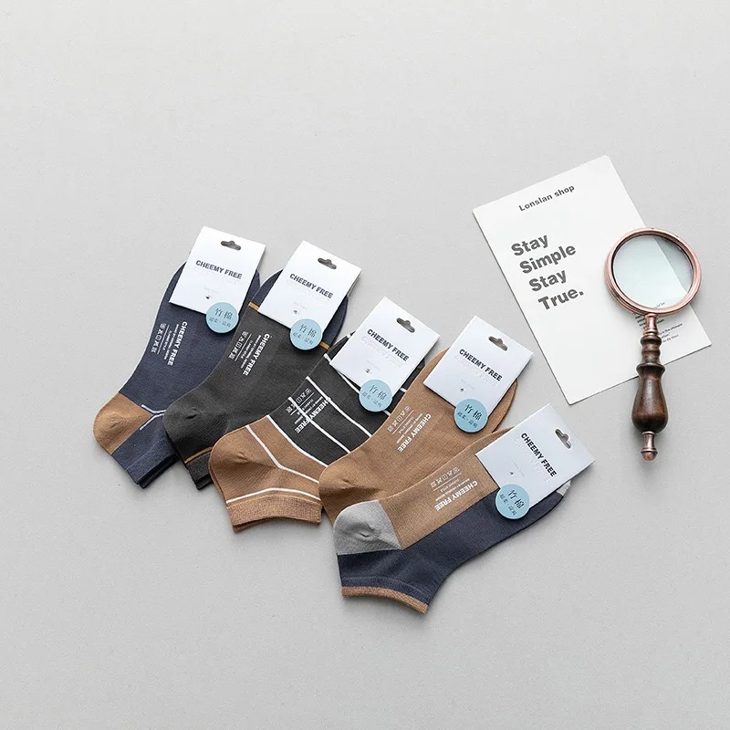 3 Pairs Man Socks Breathable Sports socks Solid Color Boat socks Comfortable Cotton Ankle Socks White Black
3 Pairs Man Socks Breathable Sports socks Solid Color Boat socks Comfortable Cotton Ankle Socks White Black