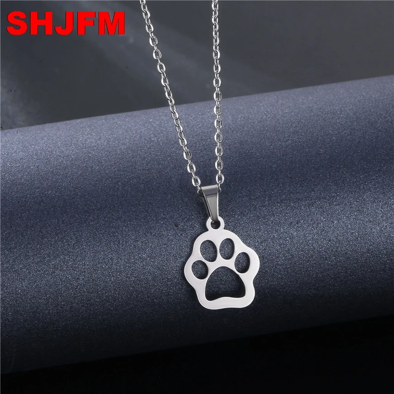 Dog Bear Paw Necklace for Women Men Stainless Steel Cut Bear Palm Shaped Colar Feminino Pendant Necklace Animal Jewelry 2021
Dog Bear Paw Necklace for Women Men Stainless Steel Cut Bear Palm Shaped Colar Feminino Pendant Necklace Animal Jewelry 2021
