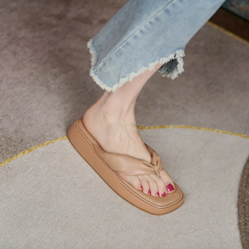 QUTAA 2021 Microfiber Concise Women Slides Summer Platform All Match Sandals Wedge Heel Slingback Basic Female Shoes Size 34-39
QUTAA 2021 Microfiber Concise Women Slides Summer Platform All Match Sandals Wedge Heel Slingback Basic Female Shoes Size 34-39