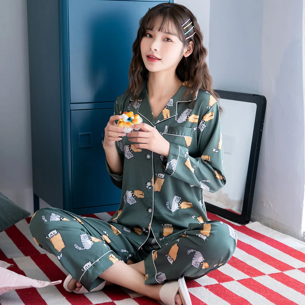 Womens Pajamas Ladies Ice Silk Sleepwear Female Loose Long Sleeve Trousers Lapel Cardigan Suit Cartoon Print Home Service
Womens Pajamas Ladies Ice Silk Sleepwear Female Loose Long Sleeve Trousers Lapel Cardigan Suit Cartoon Print Home Service