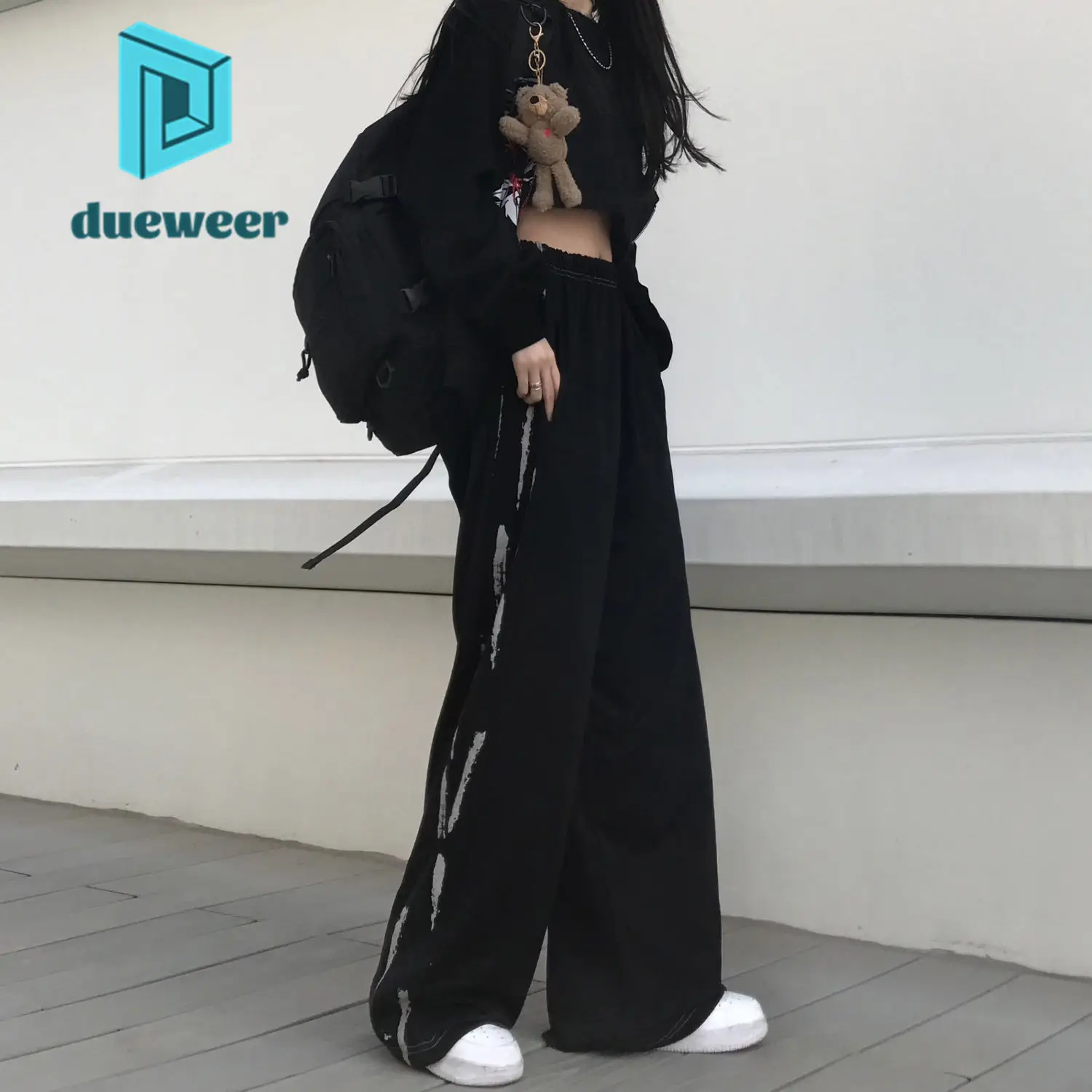 DUEWEER Women Striped Casual Pants Large Size High Waist Wide Leg Straight Trousers Vintage Hip Hop Punk Goth Streetwear Fashion
DUEWEER Women Striped Casual Pants Large Size High Waist Wide Leg Straight Trousers Vintage Hip Hop Punk Goth Streetwear Fashion