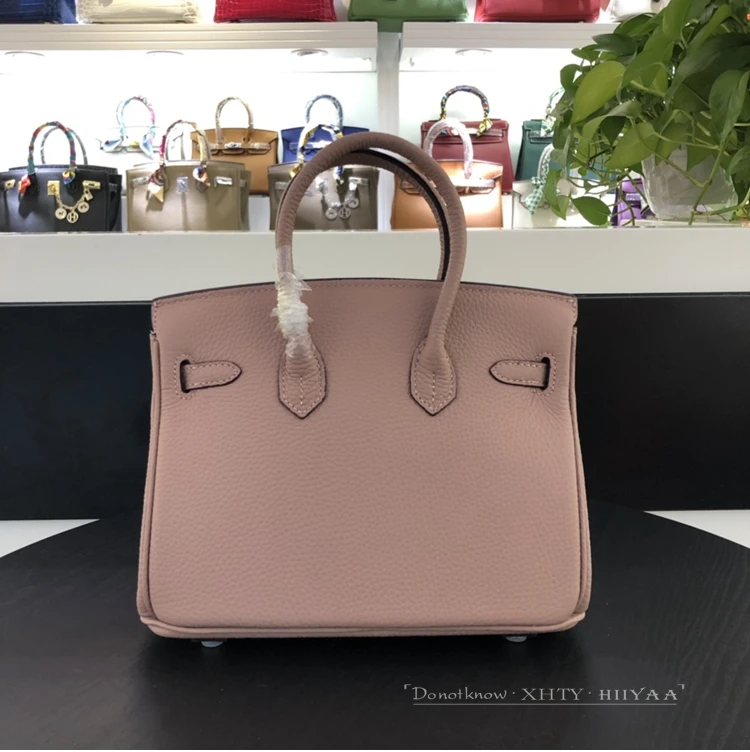 Genuine Leather H BK Bag Silver Buckle Handbag Female Head Layer Cowhide Lychee Pattern Fashion Wild Texture Large Capacity
Genuine Leather H BK Bag Silver Buckle Handbag Female Head Layer Cowhide Lychee Pattern Fashion Wild Texture Large Capacity