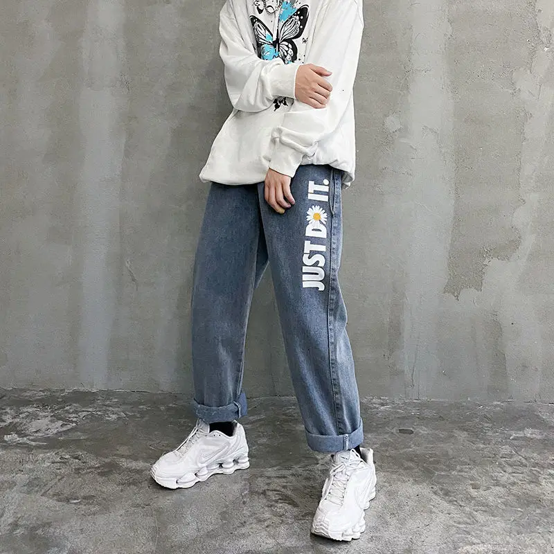 Straight Fashion 2020 Autumn Couple Jeans Casual Oversize Men's Denim Pants Loose Ankle-Length Woman Streetwear Jeans 
Straight Fashion 2020 Autumn Couple Jeans Casual Oversize Men's Denim Pants Loose Ankle-Length Woman Streetwear Jeans