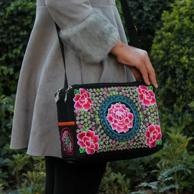 National Embroidery Shopping Handbag!Hot Floral Embroidered Three-Zipperr Bags Ethnic National Top Bohemian Lady Canvas Carrier
National Embroidery Shopping Handbag!Hot Floral Embroidered Three-Zipperr Bags Ethnic National Top Bohemian Lady Canvas Carrier
