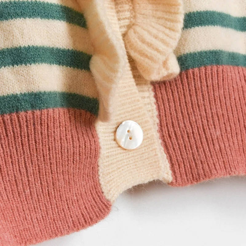 2020 Striped Cardigan Women Autumn Cute Casual Knitted Sweater O Neck Ruffles Short Coat Loose Female Button Knitwear Sweaters
2020 Striped Cardigan Women Autumn Cute Casual Knitted Sweater O Neck Ruffles Short Coat Loose Female Button Knitwear Sweaters