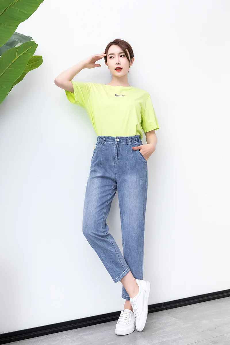 Harlan Jeans Women's New Korean-Style Loose Capri Daddy Pants High Waist Large Size Slimming Cropped Denim Jeans Light Blue
Harlan Jeans Women's New Korean-Style Loose Capri Daddy Pants High Waist Large Size Slimming Cropped Denim Jeans Light Blue