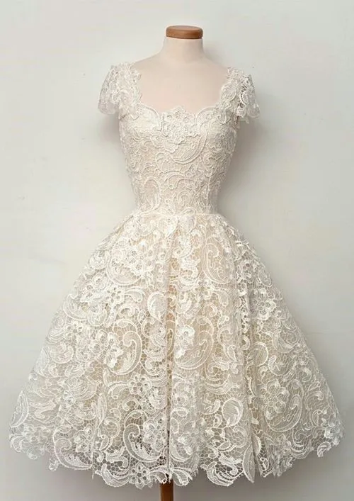 2018 Women vestido de noiva Boho Beach Hippie Vintage Knee Length Scoop Cap Sleeves Short Lace Bridal Gown bridesmaid dresses
2018 Women vestido de noiva Boho Beach Hippie Vintage Knee Length Scoop Cap Sleeves Short Lace Bridal Gown bridesmaid dresses