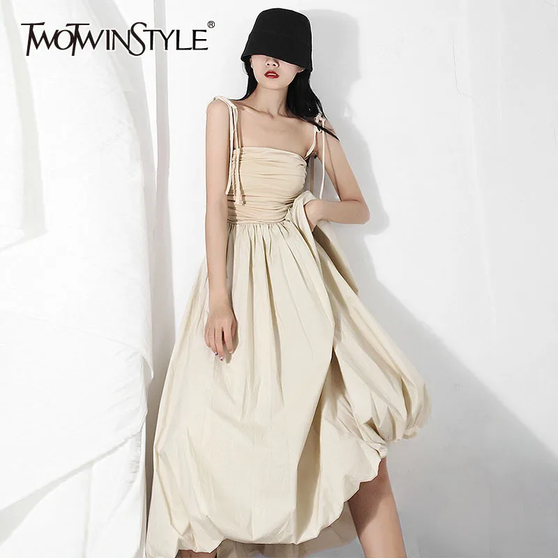TWOTWINSTYLE Vintage Lace Up Gathered Waist Long Dress Females Square Collar Sleeveless Solid Slim Dresses Woman Summer 2021 New
TWOTWINSTYLE Vintage Lace Up Gathered Waist Long Dress Females Square Collar Sleeveless Solid Slim Dresses Woman Summer 2021 New