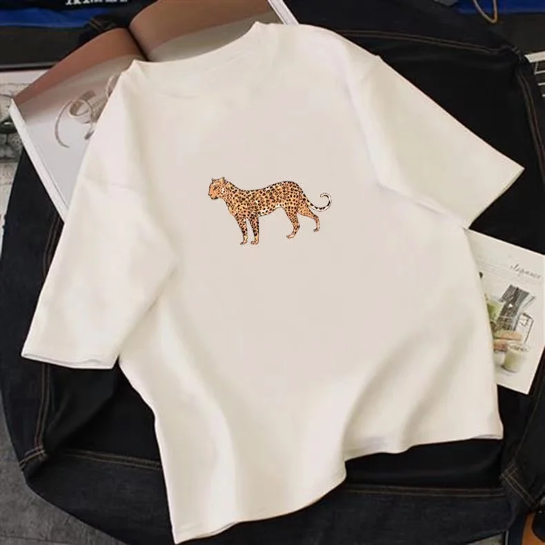 Polar Bear Kawaii Graphic Print T-shirt Women Harajuku Aesthetic White Tops Tshirt Tee 2020 New Korea Style Anime Female T Shirt
Polar Bear Kawaii Graphic Print T-shirt Women Harajuku Aesthetic White Tops Tshirt Tee 2020 New Korea Style Anime Female T Shirt