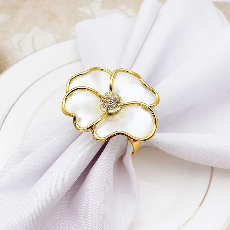 10pcs/lot White flower napkin ring metal napkin buckle wedding holiday party table creative decoration napkin ring
10pcs/lot White flower napkin ring metal napkin buckle wedding holiday party table creative decoration napkin ring