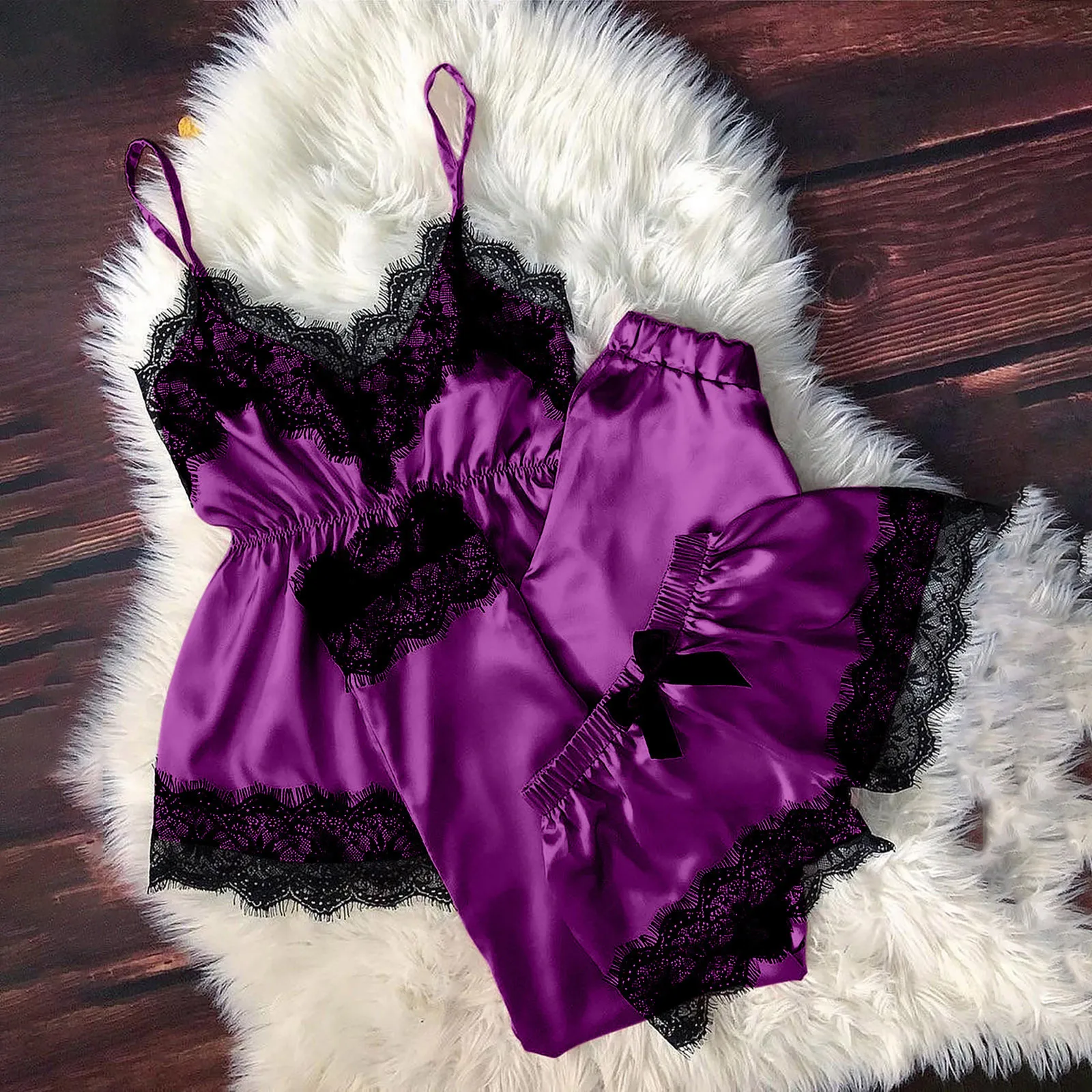 Sexy Lingerie Women V-Neck Lace Stain Camisole Pajamas Bowknot Shorts Set Pajamas Sleepwear J60 
Sexy Lingerie Women V-Neck Lace Stain Camisole Pajamas Bowknot Shorts Set Pajamas Sleepwear J60