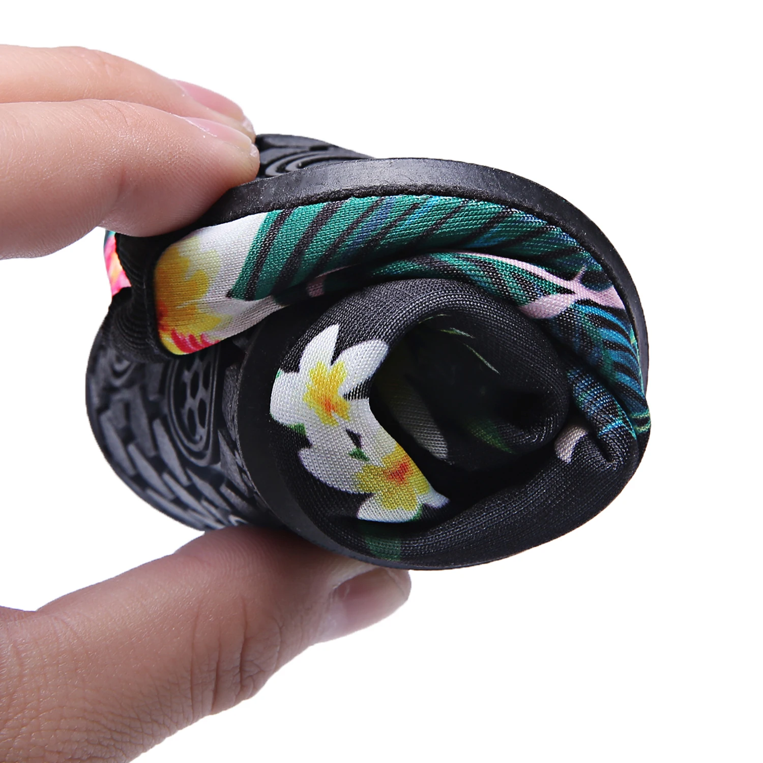 Water Shoes Sneakers Barefoot Outdoor Beach Sandals Upstream Aqua Shoes Quick-Dry River Sea Diving Swimming Size 35-40
Water Shoes Sneakers Barefoot Outdoor Beach Sandals Upstream Aqua Shoes Quick-Dry River Sea Diving Swimming Size 35-40